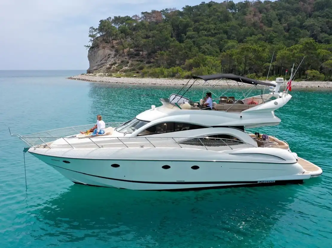 Kemer Yacht Charter Sunseeker Manhattan 56 – 18m Luxury Yacht Rental Antalya